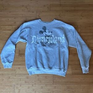 Disneyland Resort Sweatshirt GRAY Size: Small